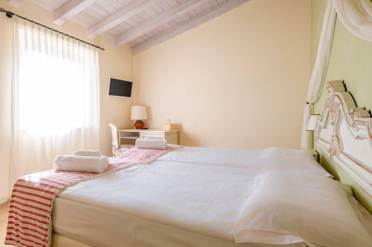 Hotel Villa Moron نيغرار المظهر الخارجي الصورة
