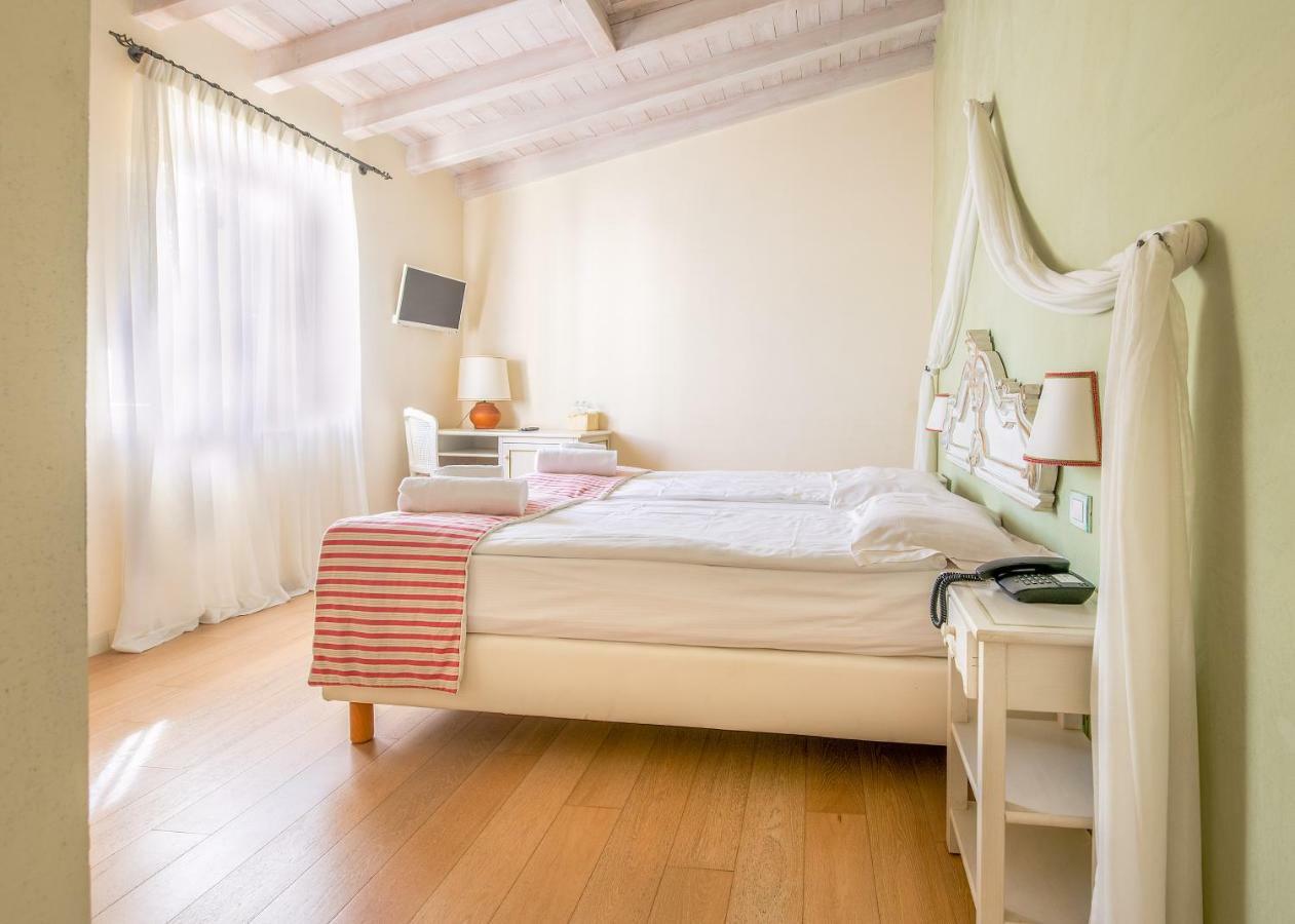 Hotel Villa Moron نيغرار المظهر الخارجي الصورة