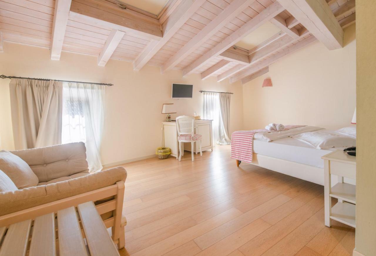 Hotel Villa Moron نيغرار المظهر الخارجي الصورة